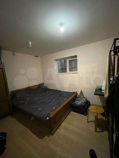 Комната 18 м² в 6-к., 2/4 эт.