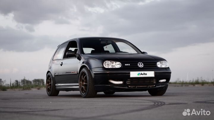 Volkswagen Golf 1.8 МТ, 2001, 345 268 км