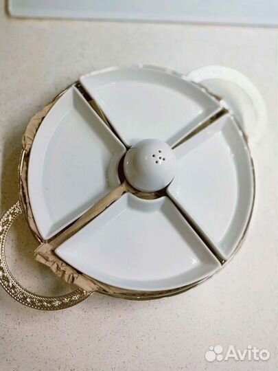 Менажница фарфоровая