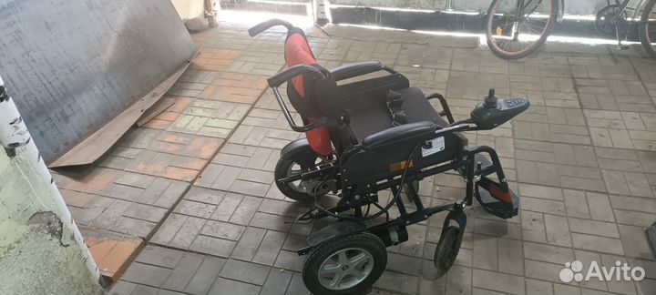 Инвалидная электроколяска