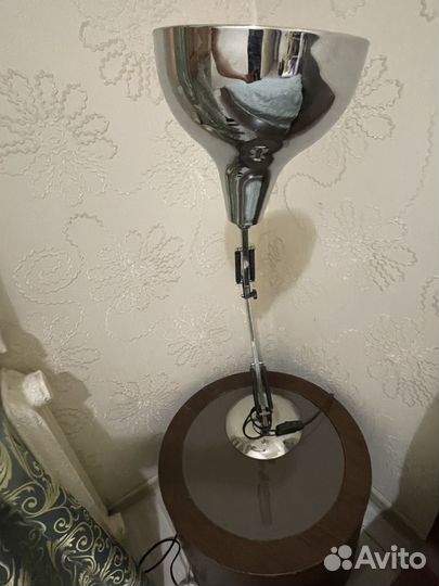 Светильник настольный