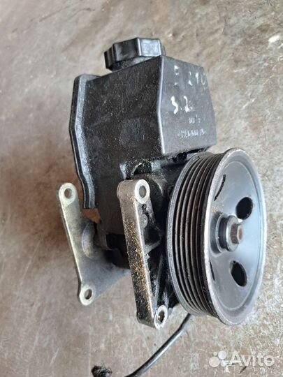 Насос гидроусилителя Mercedes W210