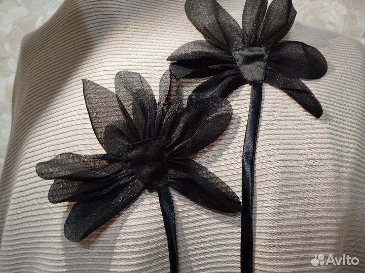 Брошь цветок из ткани