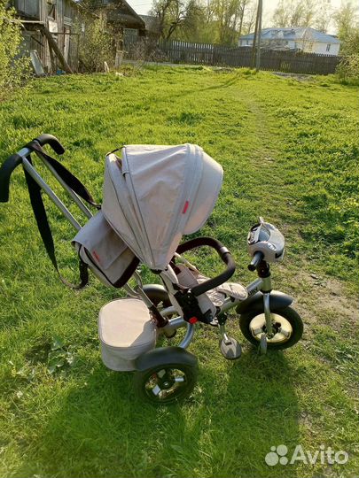 Велосипед-коляска трехколесный с ручкой Luxury