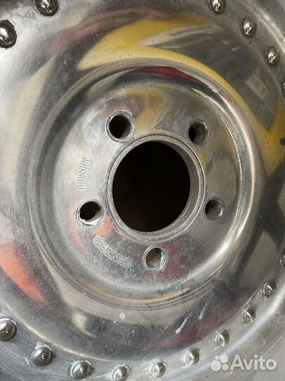 Колесо Мики Томсон