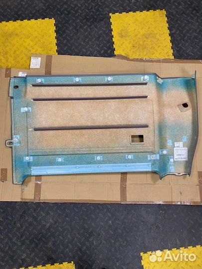 Облицовка обшивки VAG 7E9868713DNA2