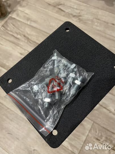 Стойки для акустики Apollo