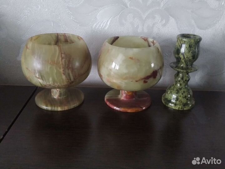 Фужеры из оникса. Подсвечник