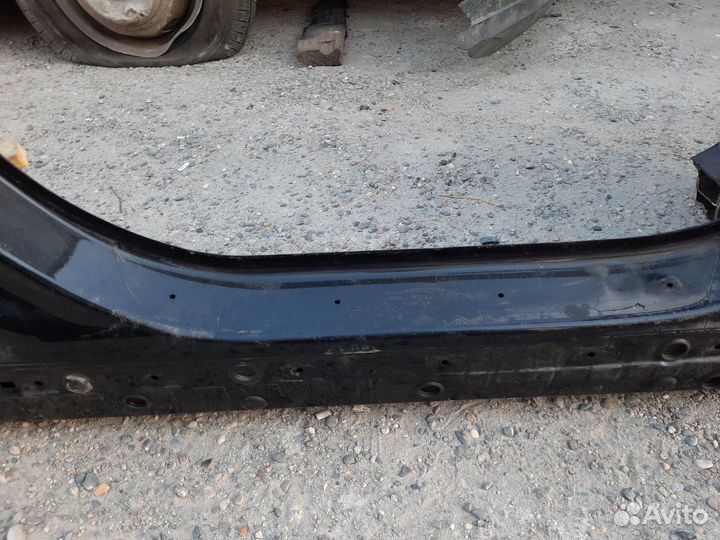 Порог передний правый Bmw X1 E84 N46B20BD 2012