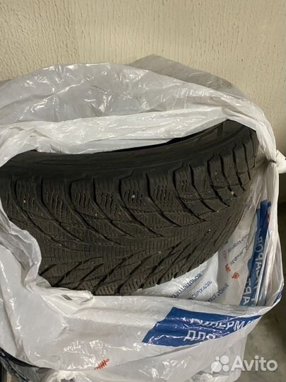 Nokian Tyres Hakkapeliitta R 225/50 R17