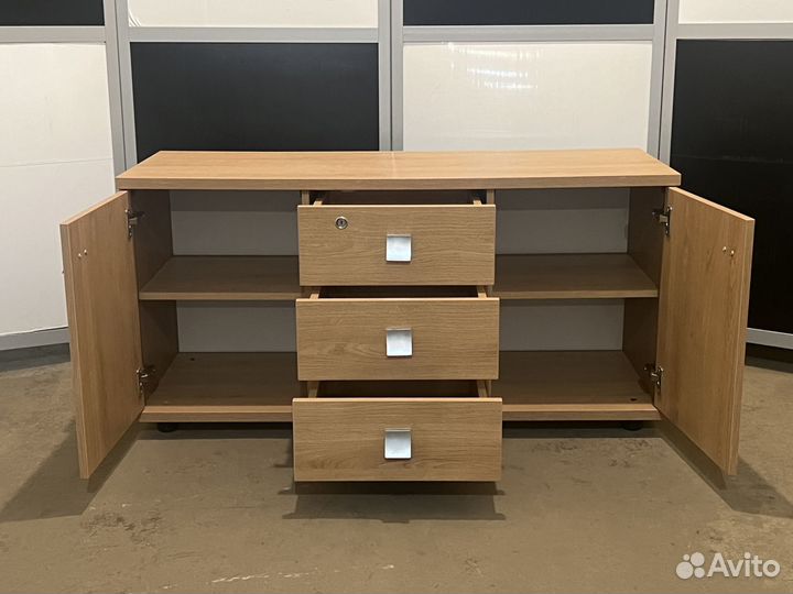 Тумба под телевизор 121х46х60см