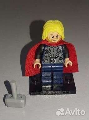 Lego минифигурка Тор