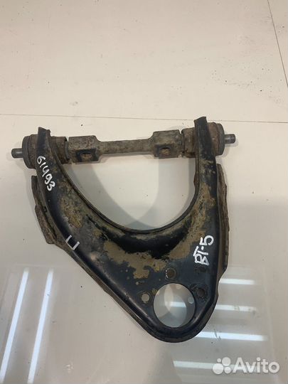 Кронштейн рычага подвески верхний правый