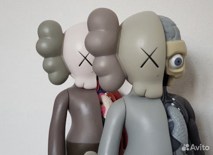 Статуэтка Kaws 38 см