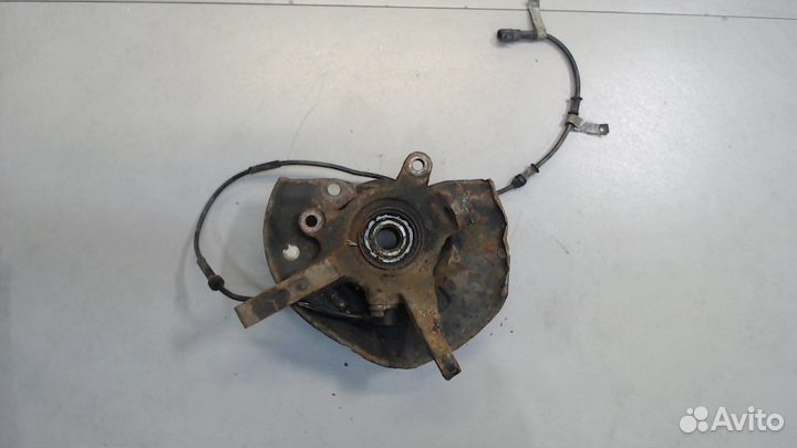 Ступица (кулак, цапфа) Mitsubishi Carisma, 1997