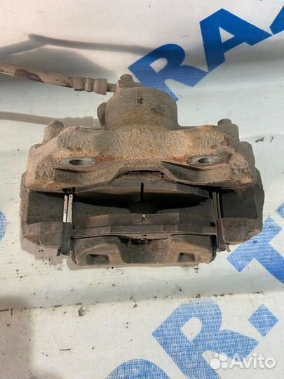 Суппорт передний volkswagen polo 1.6 мт седан