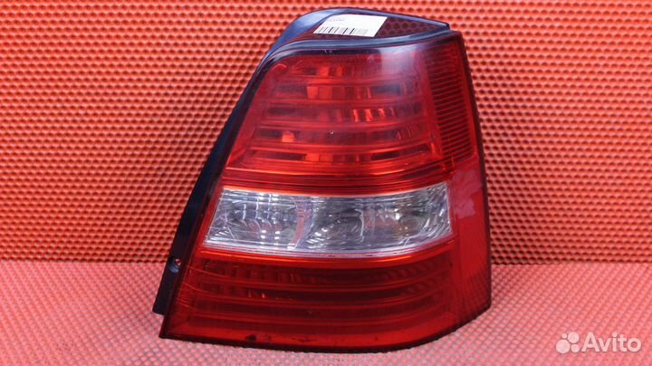 Фонарь задний правый Kia Sorento BL D4CB 92402-3E5