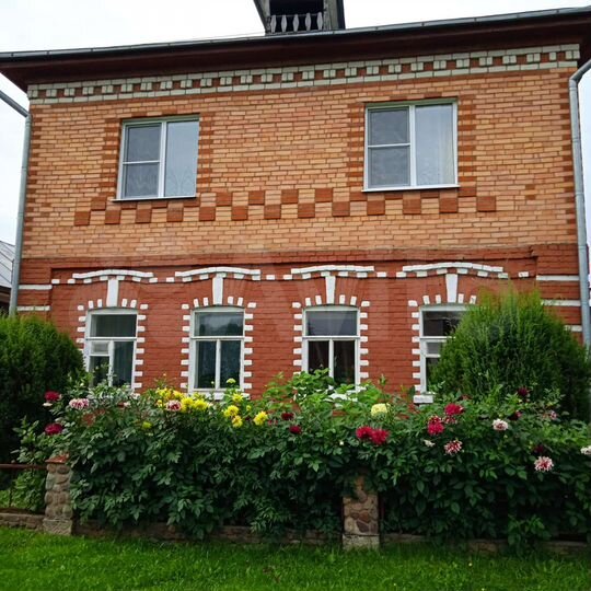 Дом 160 м² на участке 17 сот.