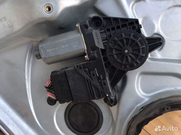 Стеклоподъемник пассат б5 задний левый