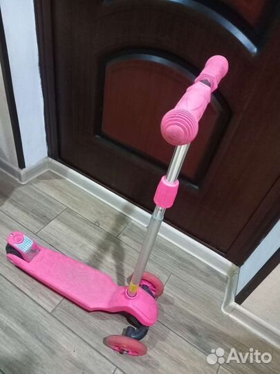 Самокат детский трехколесный