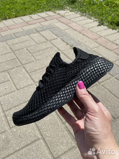 Кроссовки adidas deerupt runner женские