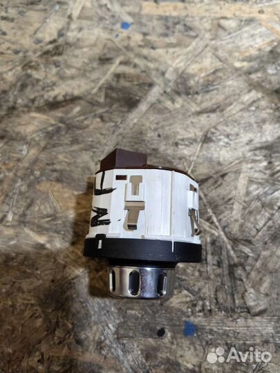 Кнопка Блокировки OFF road Фольксваген Туарег NF