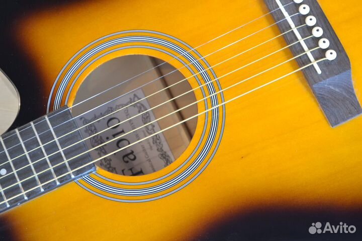 Электроакустическая гитара