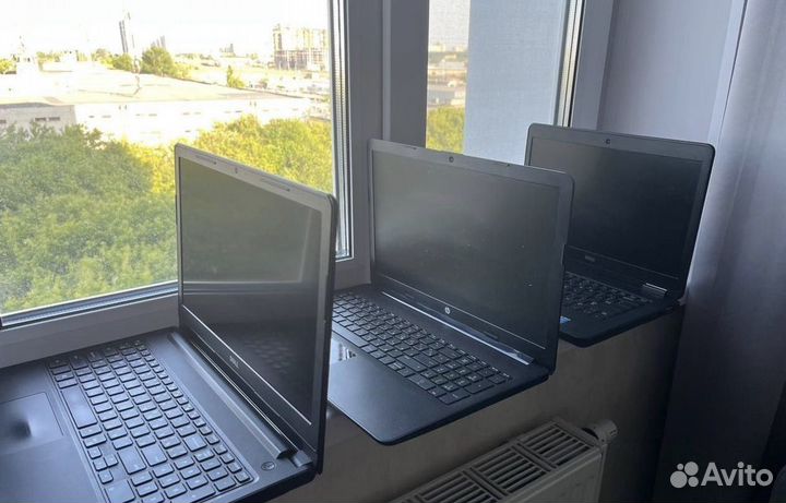 Ноутбуки с витрин и закрытых магазинов
