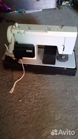 Швейная машина Чайка 134А