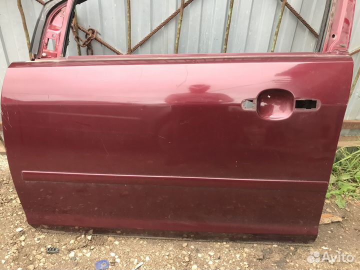 Передняя левая дверь Ford Focus 2