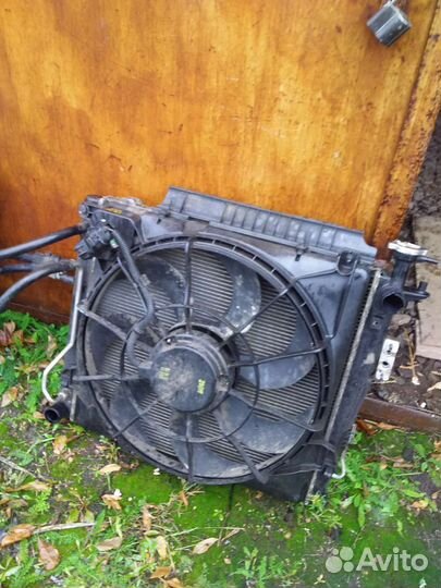 Радиатор на кия саренто 2011года дизель