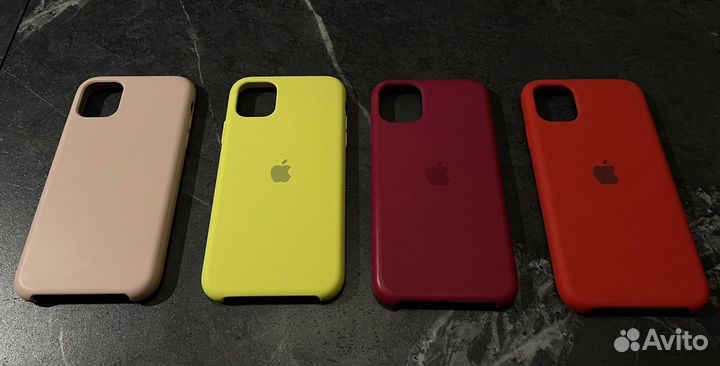Чехлы на iPhone 11, цена за все 8 штук вместе