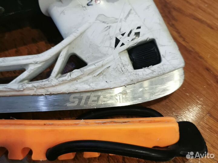 Коньки хоккейные CCM