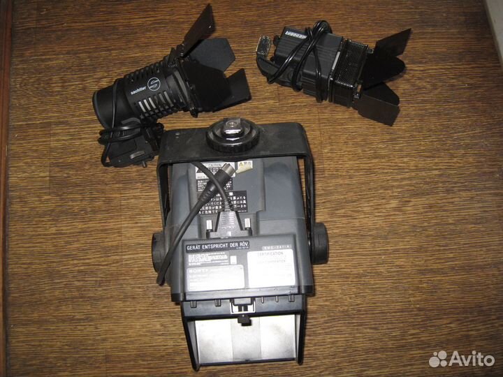 Осветительные приборы и видеоискатель