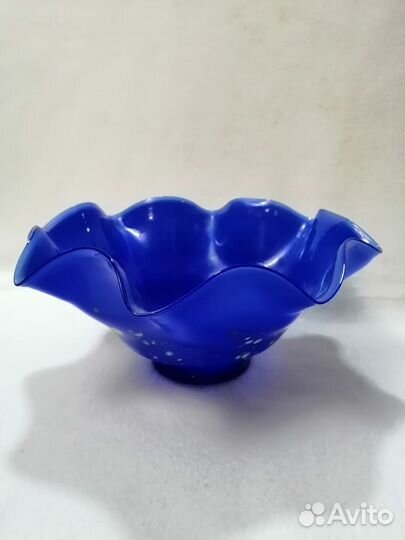 Ваза фруктовница синее стекло. Красный май