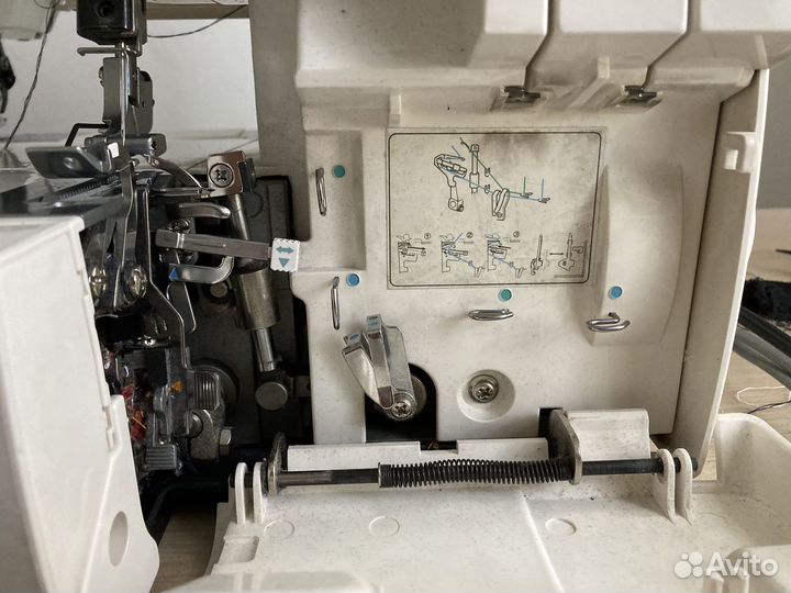 Оверлок Brother 929D