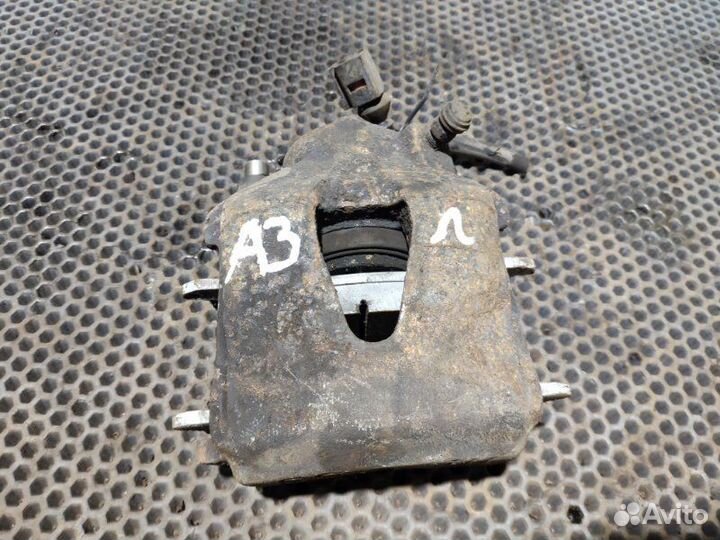 Суппорт передний передний левый Audi A3 8P