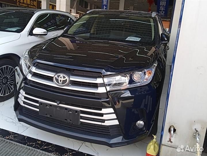 Toyota Highlander 2.0 AT, 2021, 94 000 км