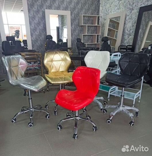 Парикмахерское кресло