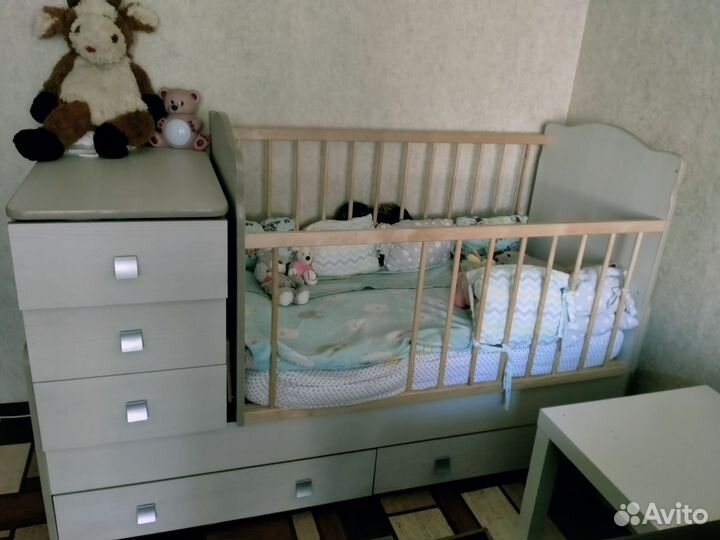 Кровать трансформер с пеленальным столиком