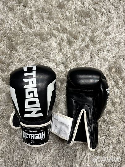 Продам перчатки octagon 12 Oz+4 пары бинтов