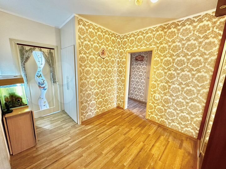 4-к. квартира, 77 м², 5/9 эт.