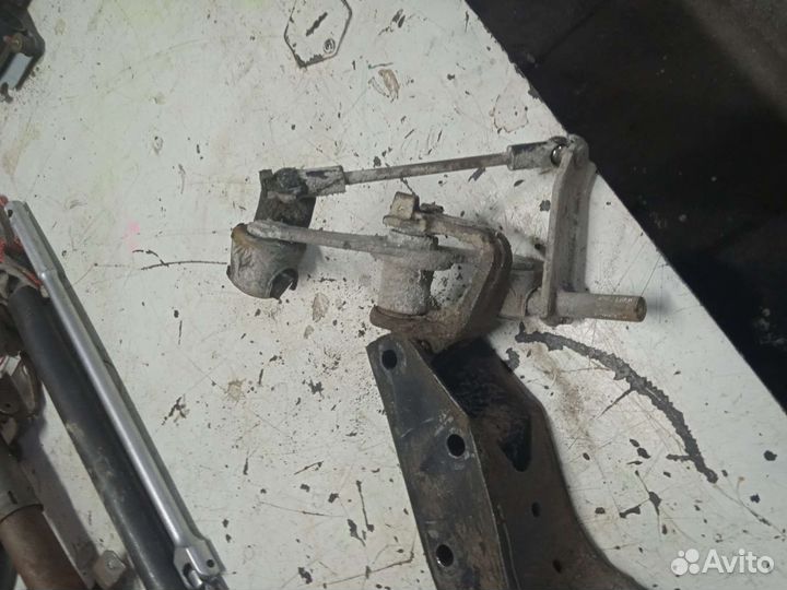 Механизм выбора передач Daewoo Nexia