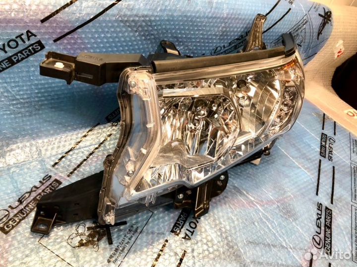 Фара передняя левая Toyota Lc Prado 150 2017-2022