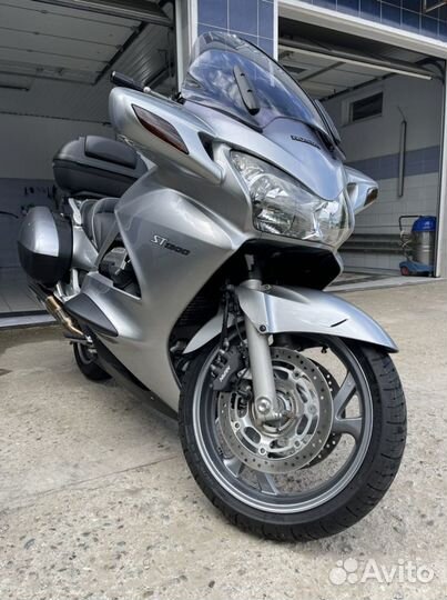 Honda st1300