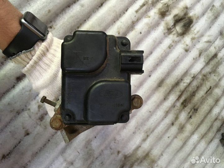 Коллектор впускной нижняя часть (Ford Focus USA)