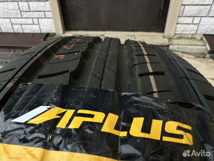 Aplus A606 205/70 R15