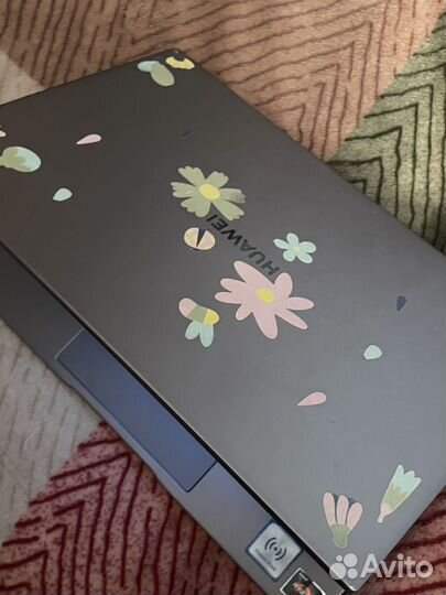 Ноутбук huawei matebook d14