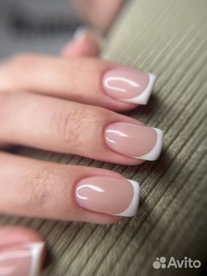 Маникюр и педикюр