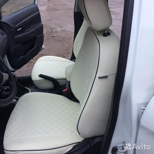 Автомобильные чехлы на Mitsubishi ASX (2010+)